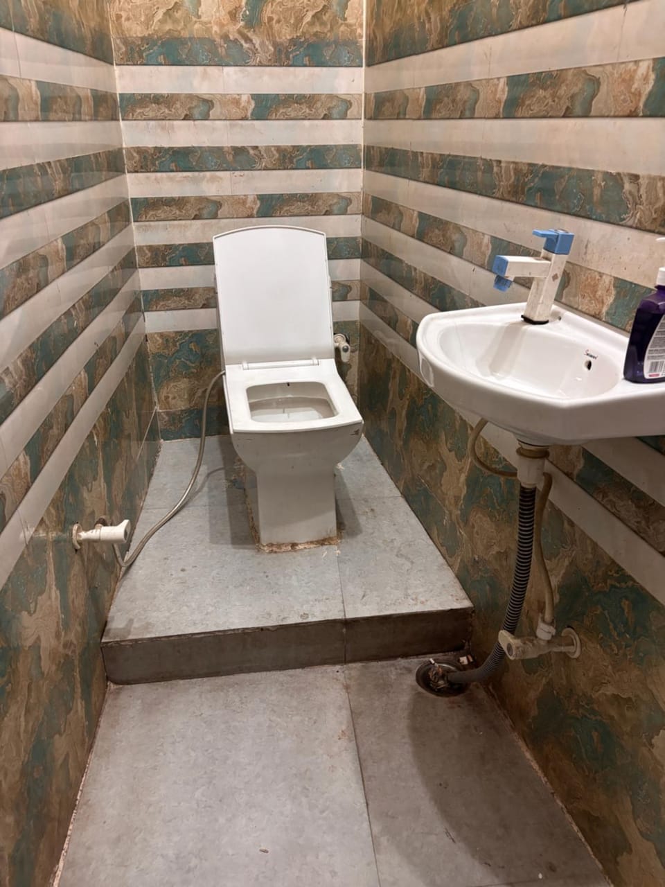 Shanti Guest House Bed and Breakfast in Uttar Pradesh