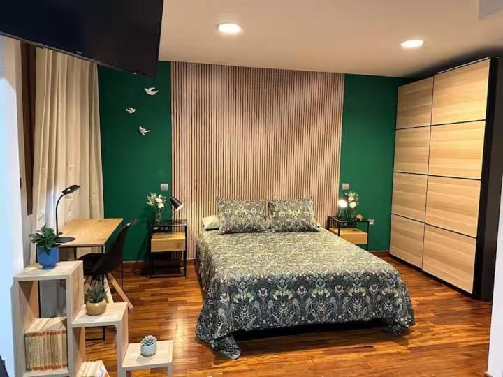 Estudio en Murcia Centro a 10 minutos de la Catedral 0 Bajo A Apartment in Murcia