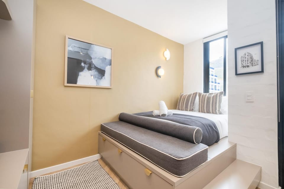 One46 on M - Studio with Balcony & Mountain Views Apartment in Sea Point