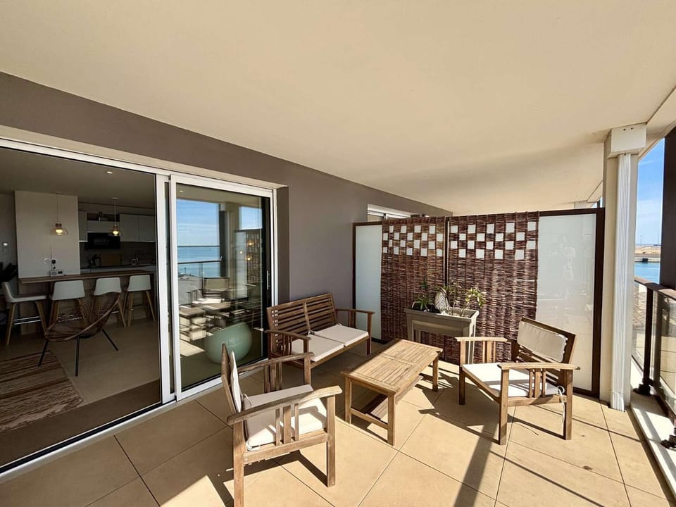 Balcony/Terrace, Dining area