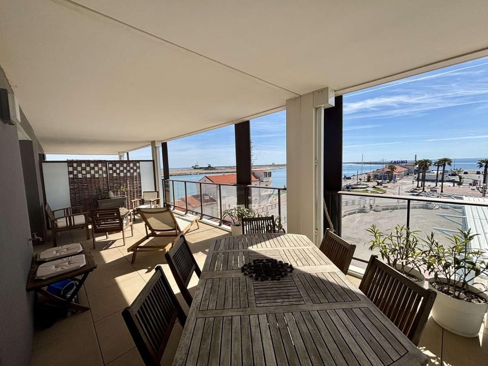 Patio, Balcony/Terrace, Dining area, Sea view