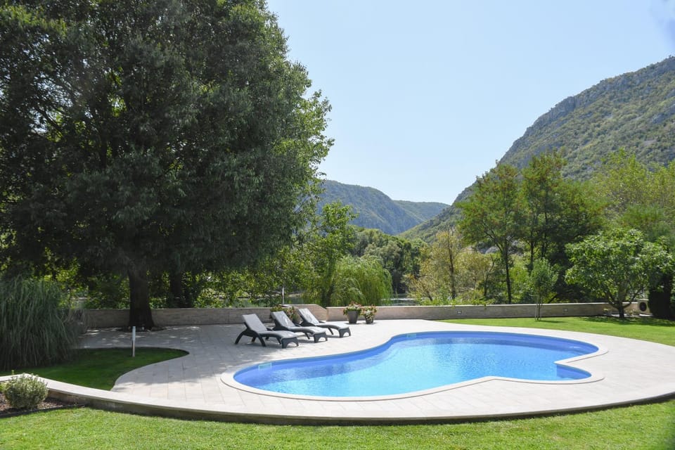 Garden, Swimming pool