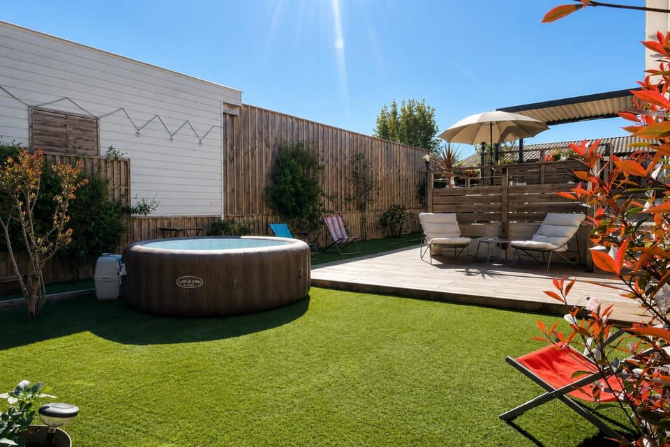 Garden, Garden, Hot Tub, Swimming pool