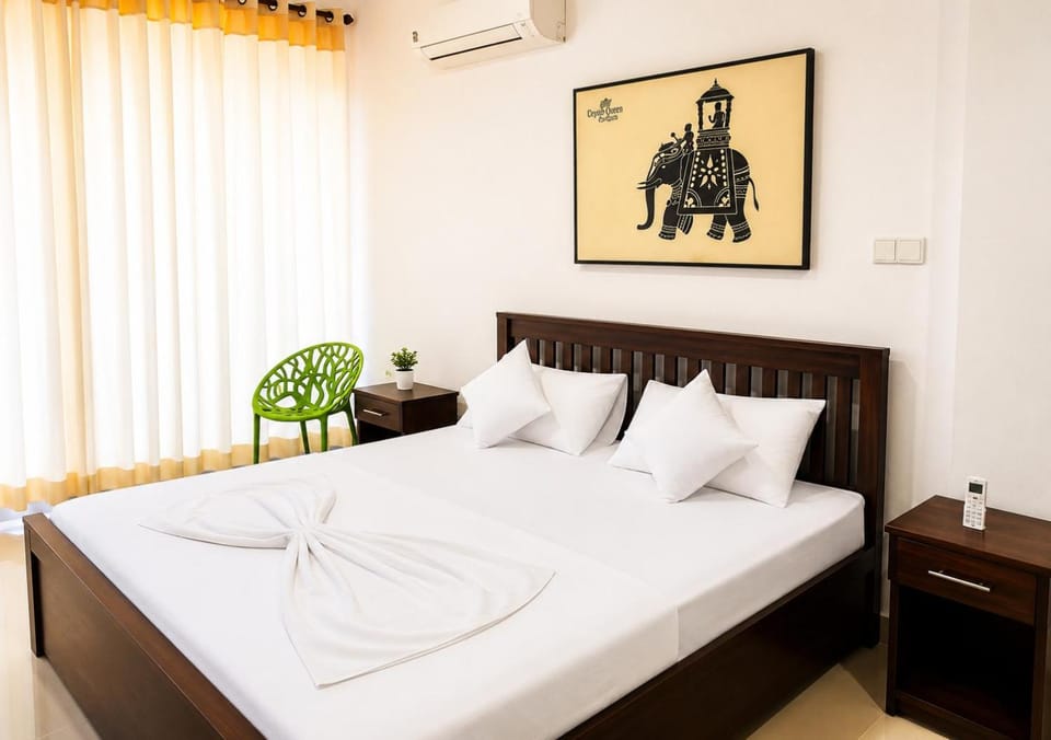 Bed, Photo of the whole room, Bedroom, air conditioner