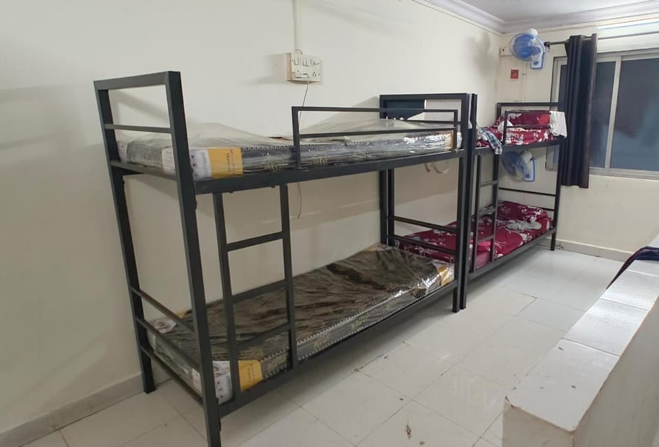 Malve Monthly Boys PG Hostel in Mumbai