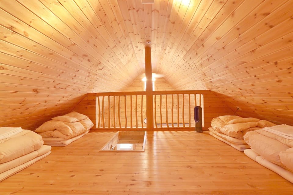 琵琶湖ヒルズビレッジ Nature lodge in Shiga, Japan