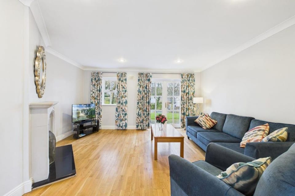 Luxury 3BR Home at Faithlegg Resort Golf and Spa House in County Kilkenny