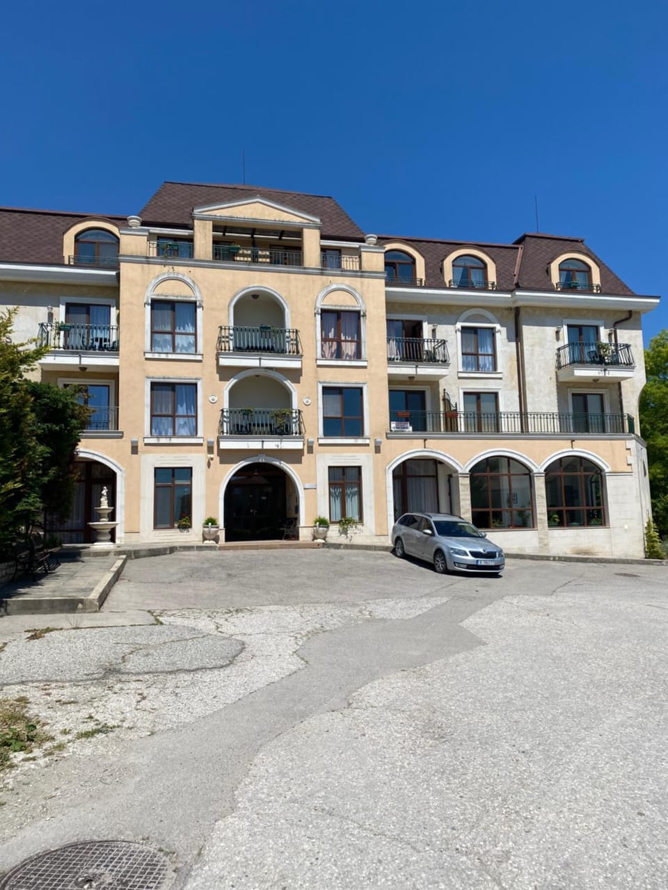 Property building, Parking