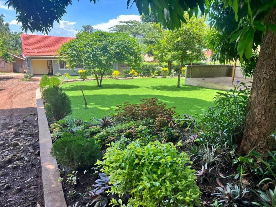 Property building, Natural landscape, Garden, Garden view