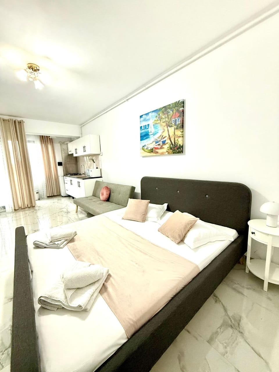 Bed, TV and multimedia, Photo of the whole room, Seating area
