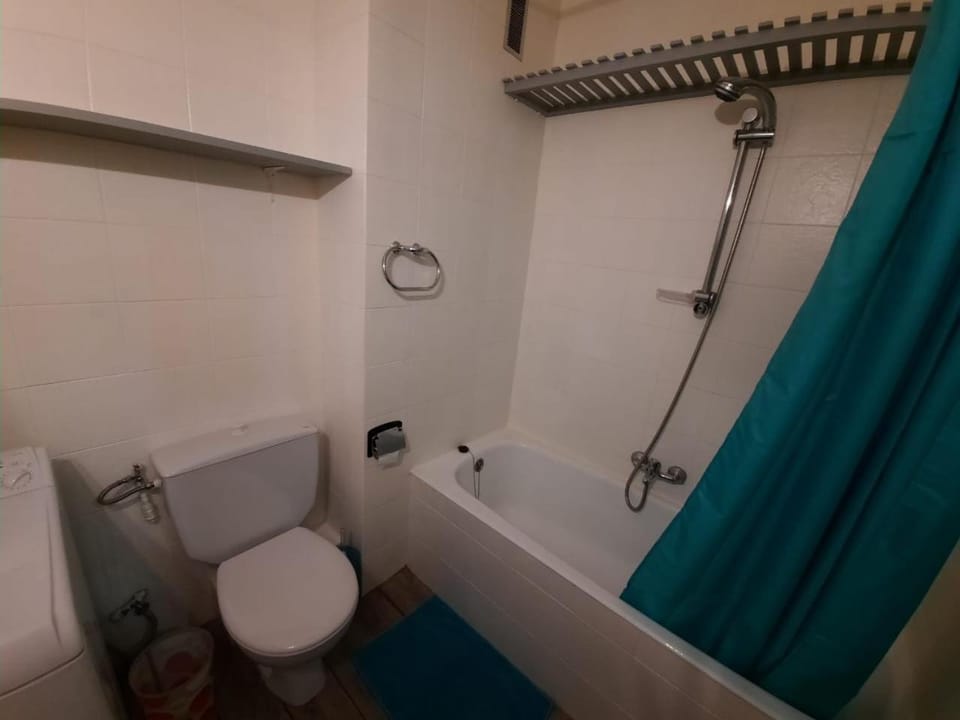 Bathroom, Bath