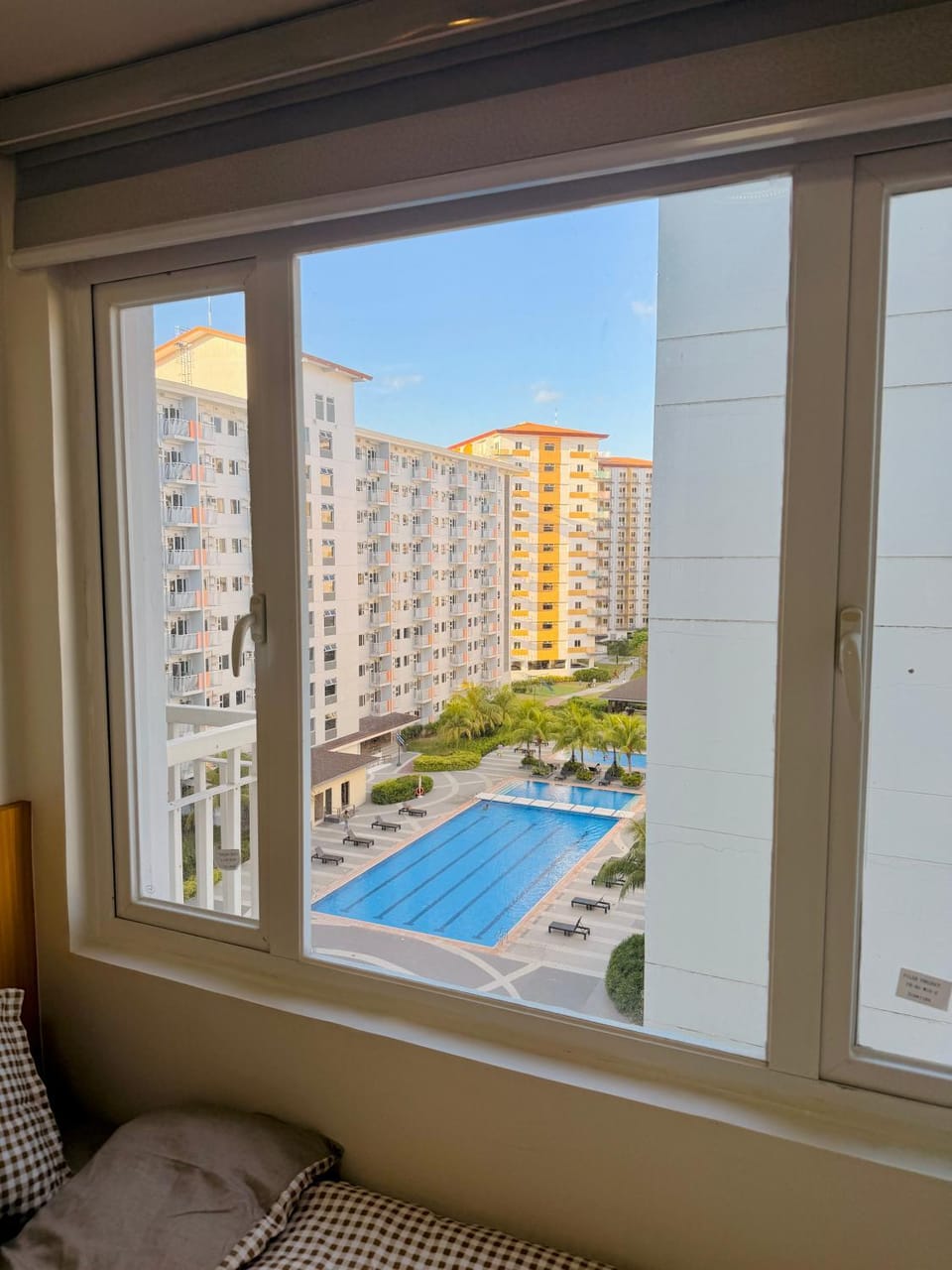SMDC Field Residence 2BR near Airport & Sm Sucat Apartment in Las Pinas