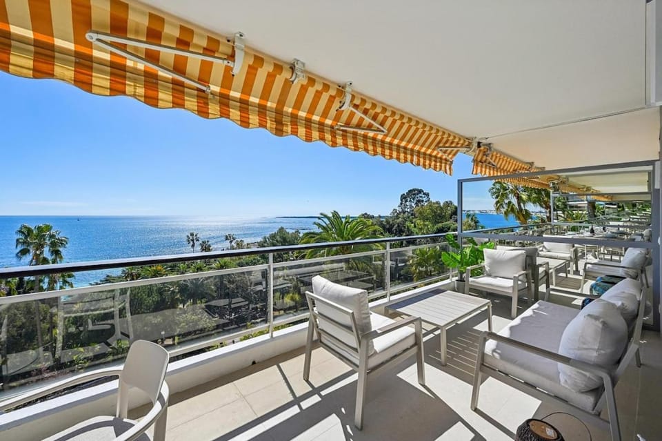 100m2 - Cannes Eden - Luxuous 3 Bedrooms - Swimming Pool Apartment in Cannes