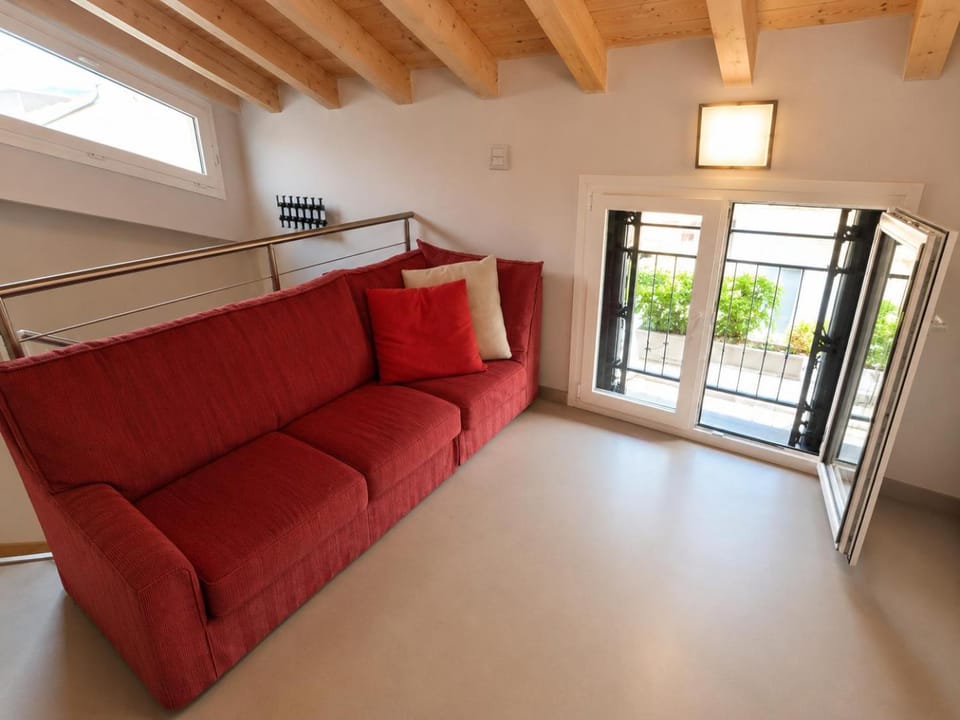 Mansarda Boutique May Apartment in Lombardy