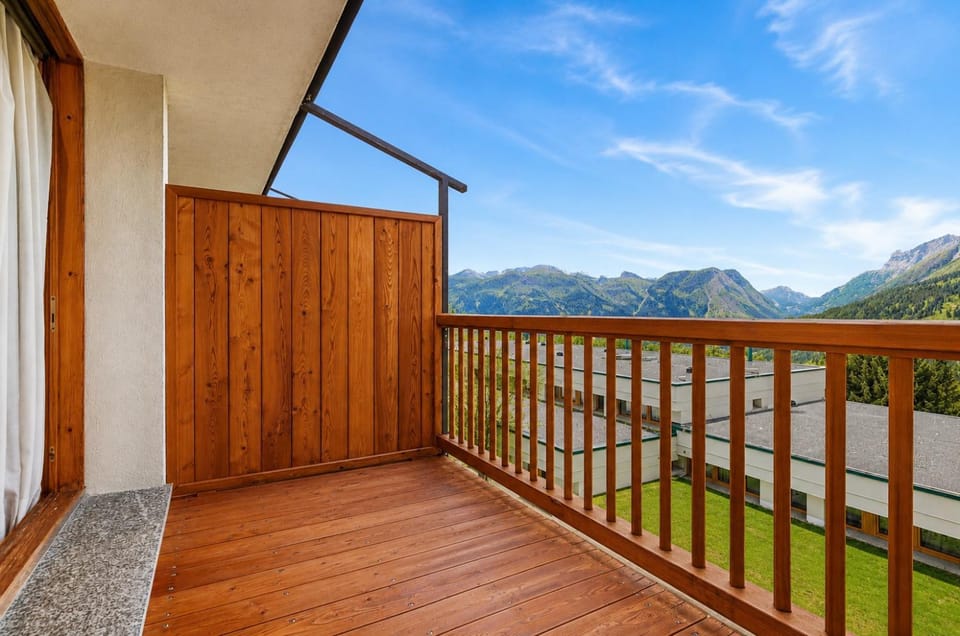 Hostdomus - Sansicario R8 Apartment in Piedmont