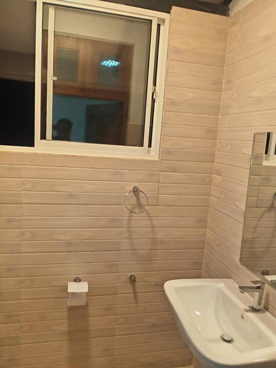 Sun inn apartment Bed and Breakfast in Uva Province, Sri Lanka