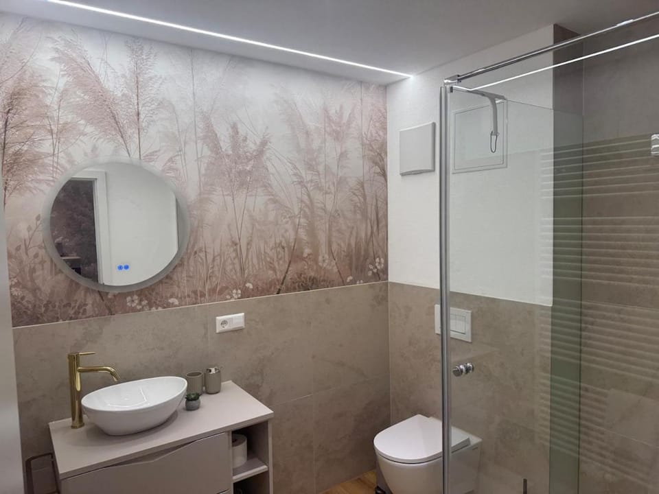 Shower, Bathroom