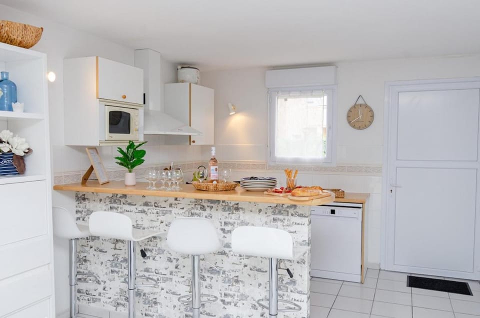 Maison à 100m plage - Tout à pied - 5 pers House in Soulac-sur-Mer