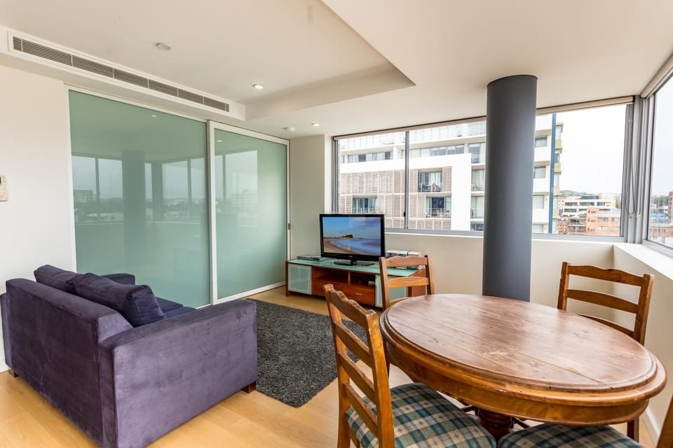 TV and multimedia, Living room, Dining area
