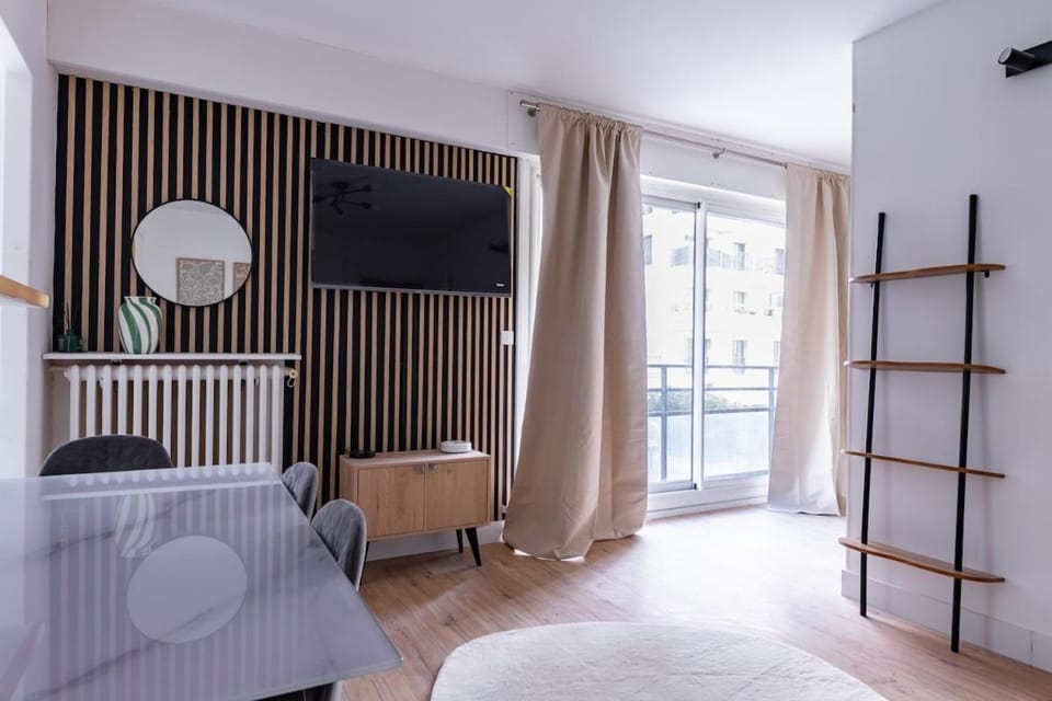 Levallois 3 stars ,8 min walk Metro ,Spotless Apartment in Levallois-Perret