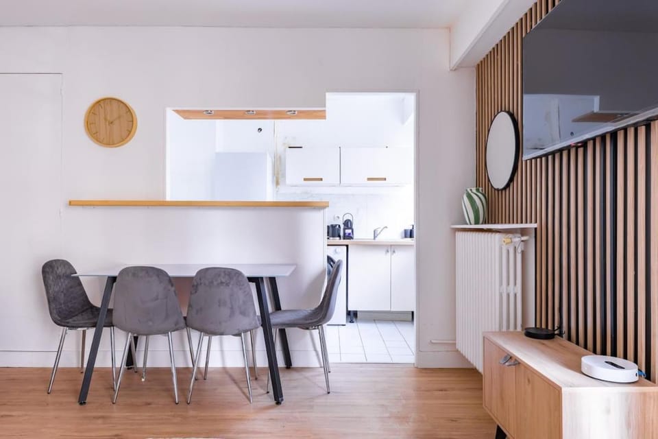 Levallois 3 stars ,8 min walk Metro ,Spotless Apartment in Levallois-Perret