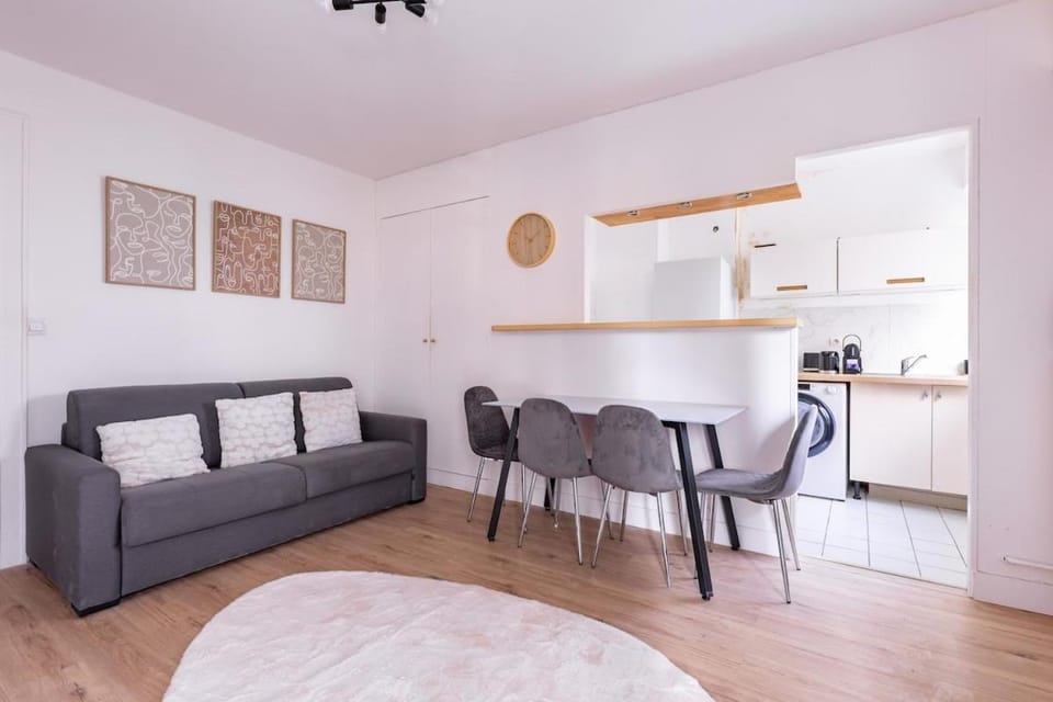Levallois 3 stars ,8 min walk Metro ,Spotless Apartment in Levallois-Perret