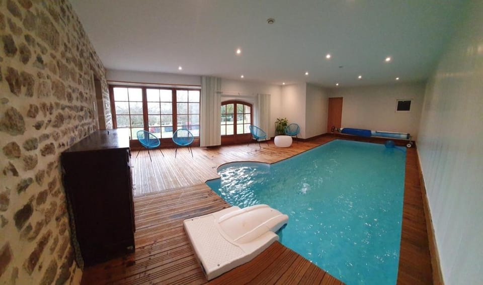 Pool view, Swimming pool
