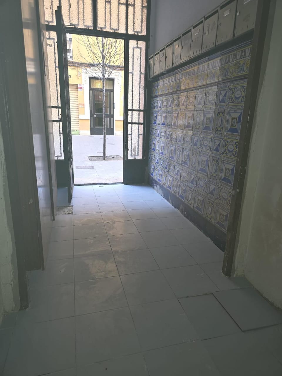 Facade/entrance