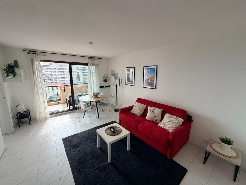 2 p BEAUSOLEIL near MONACO piscine sea view parking House in Monaco