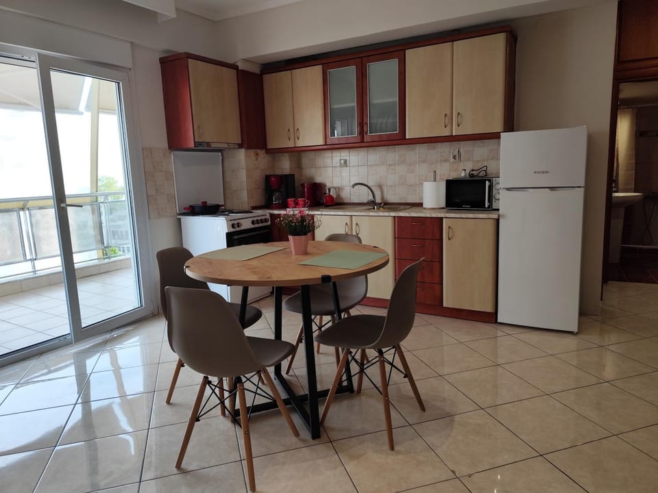 Kitchen or kitchenette, oven, stove