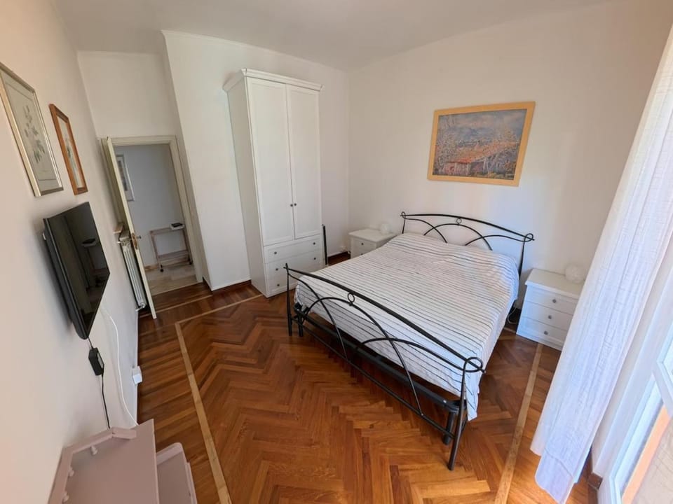 Carla home - 8 min beach Camogli - terrace & box Apartment in Camogli