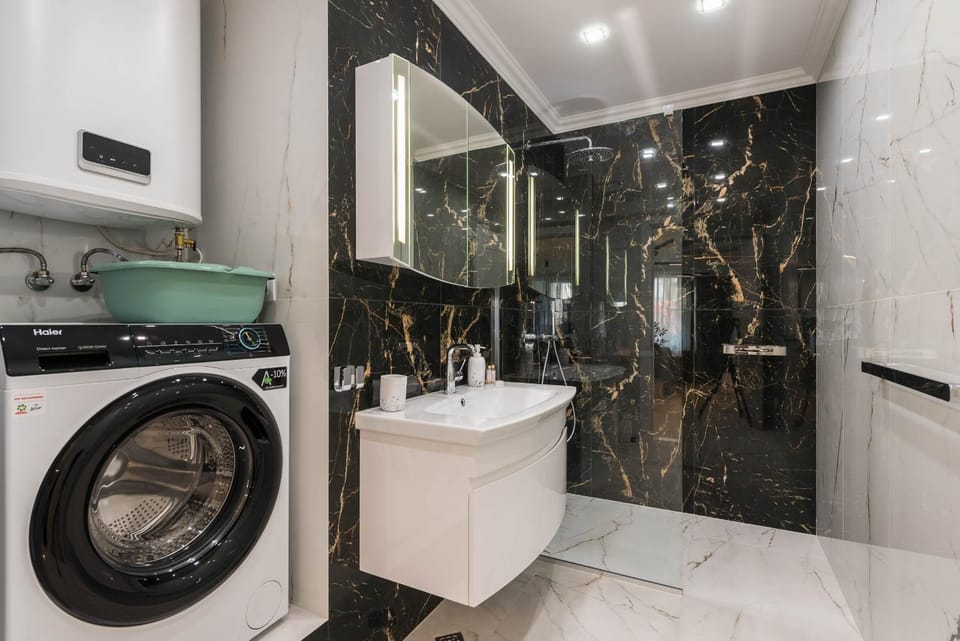 Shower, Bathroom, washing machine