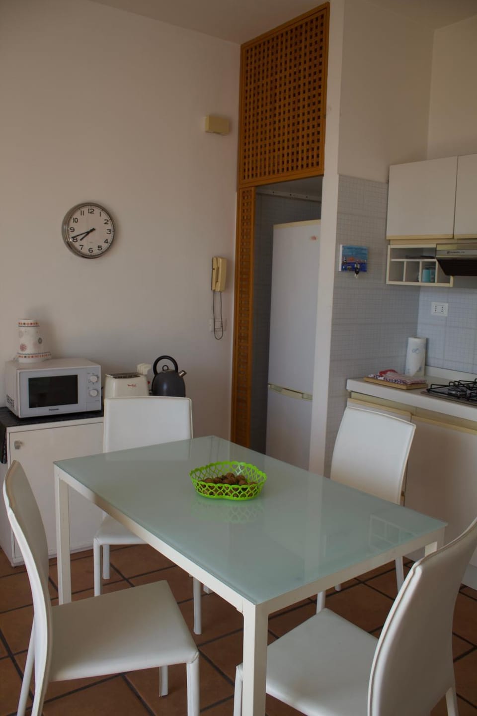 Kitchen or kitchenette, kitchen