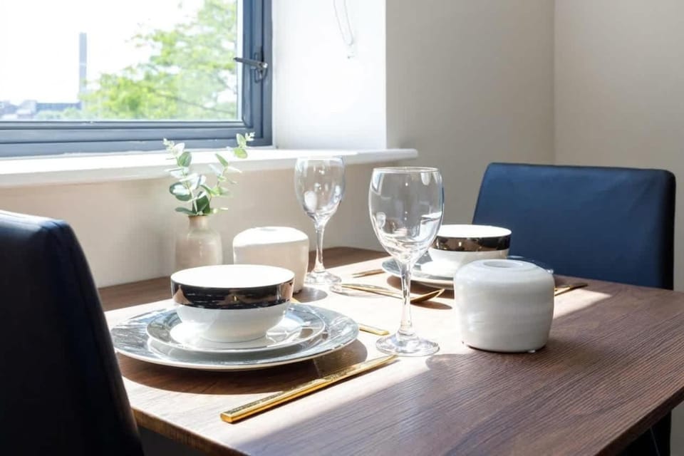 Spacious Bright 1 Bedroom Apartment Manchester Apartment in Salford