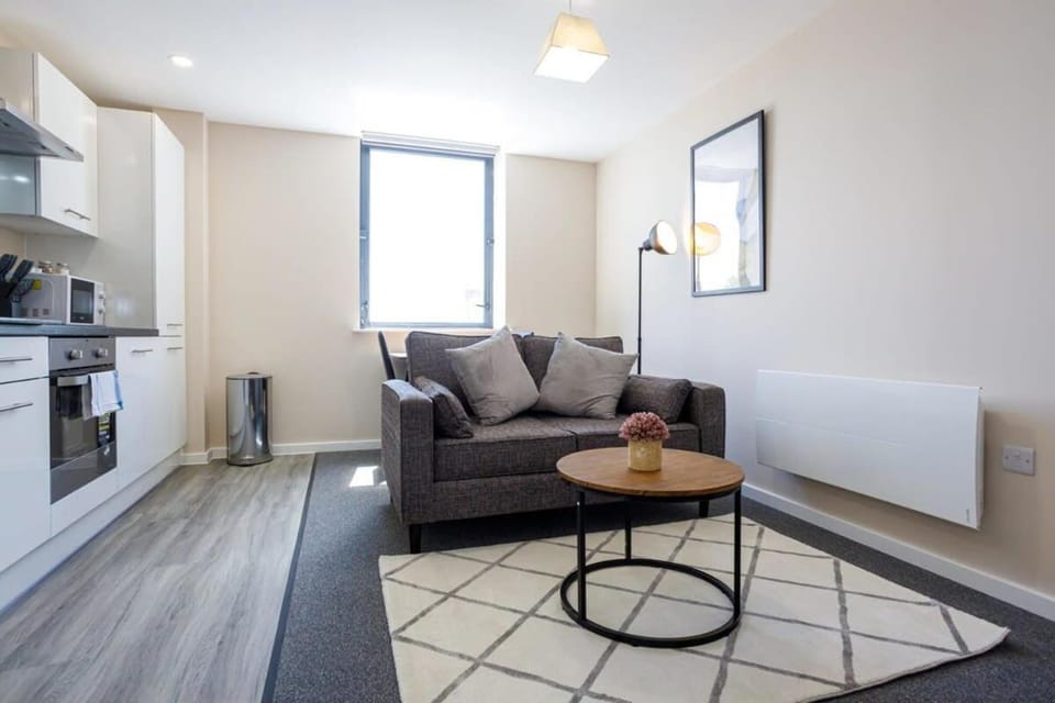 Spacious Bright 1 Bedroom Apartment Manchester Apartment in Salford