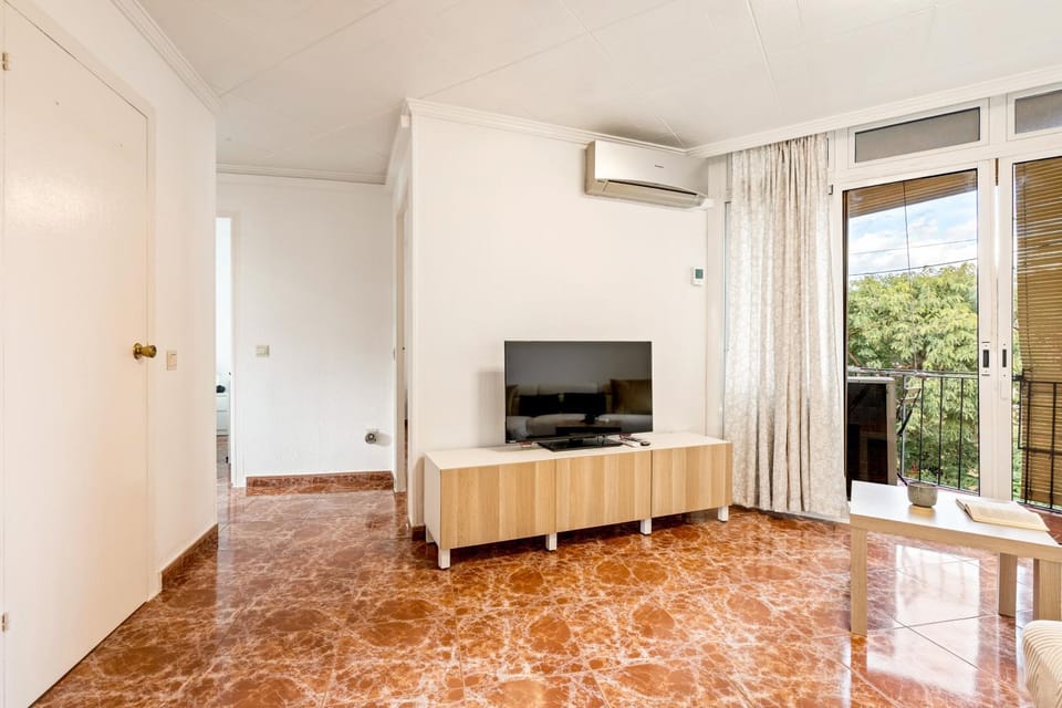 Barceloneta Monthly Beach AC Fiber Wi-Fi Apartment in Barcelona