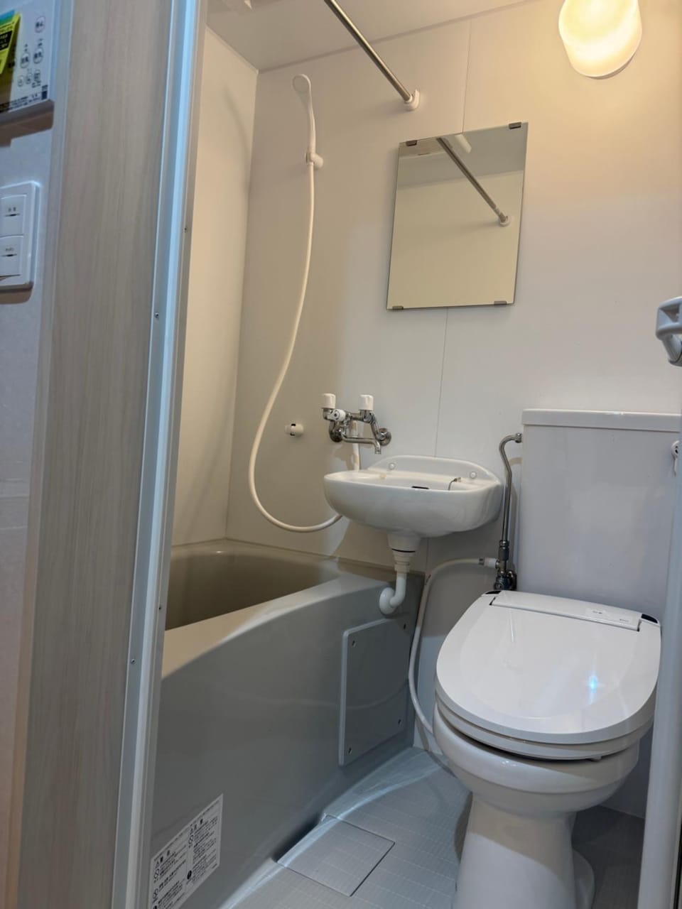 Toilet, bidet