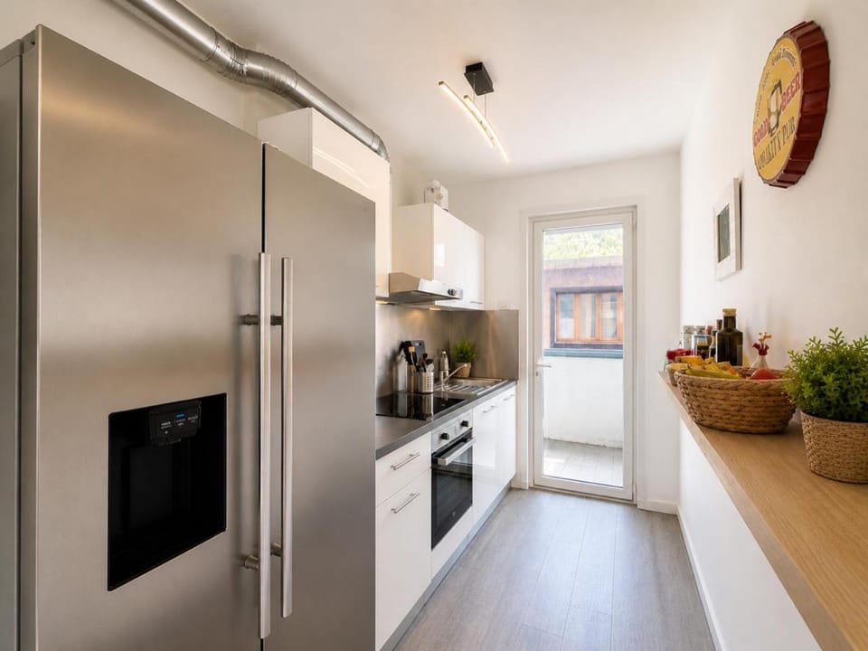 Kitchen or kitchenette, oven, stove