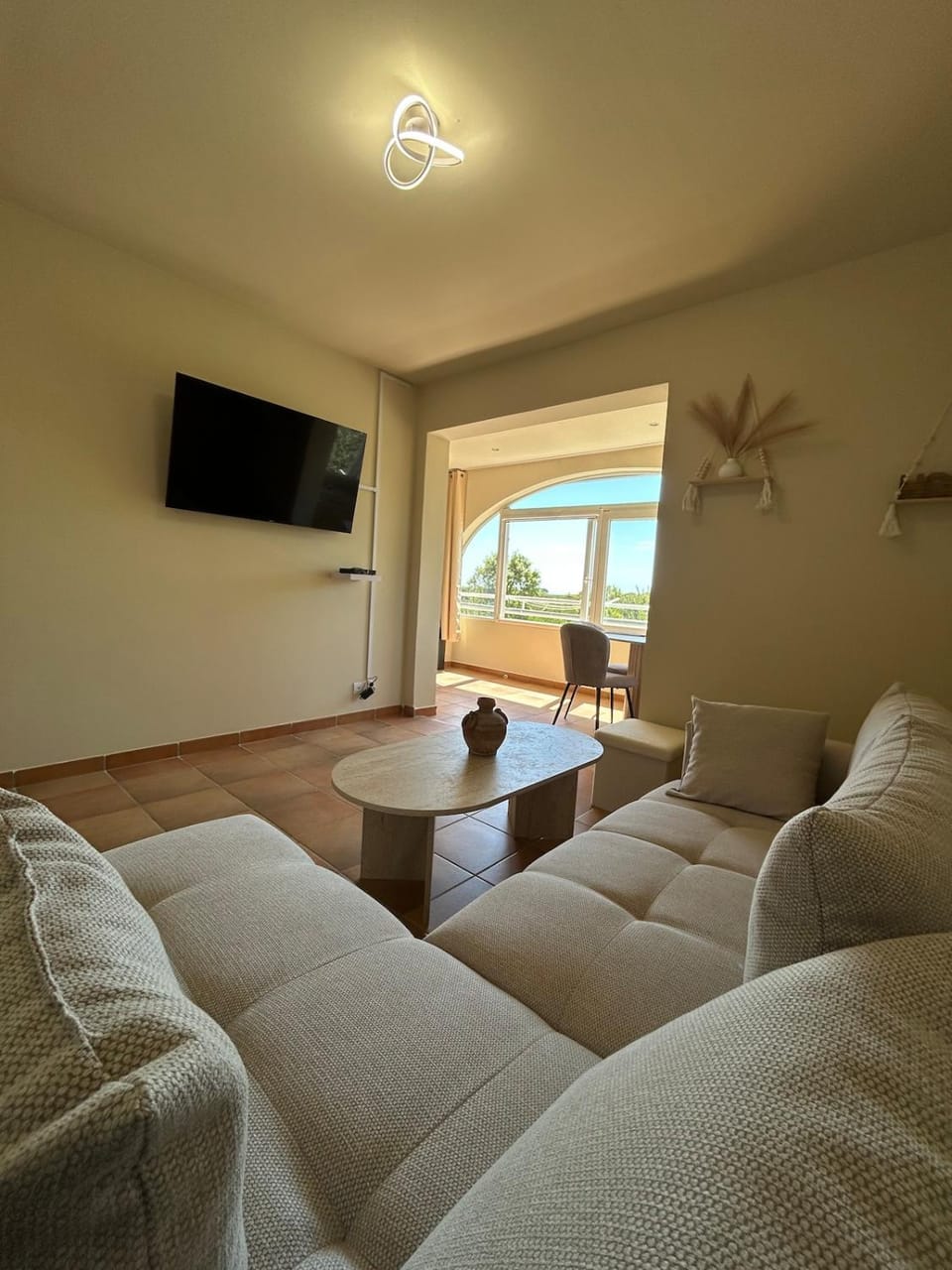 Communal lounge/ TV room