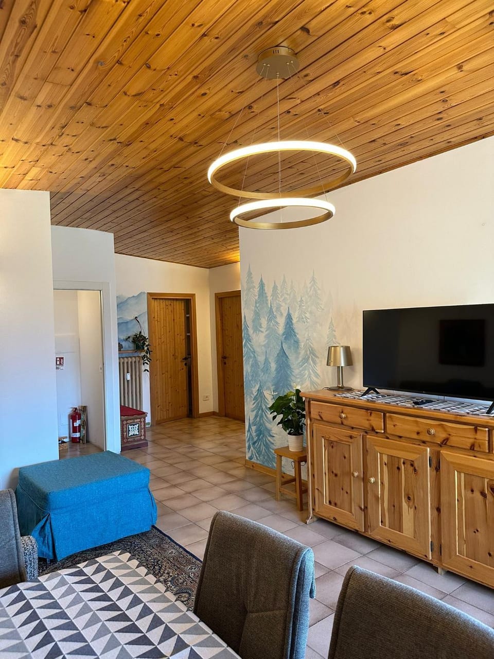 Children play ground, TV and multimedia, Breakfast