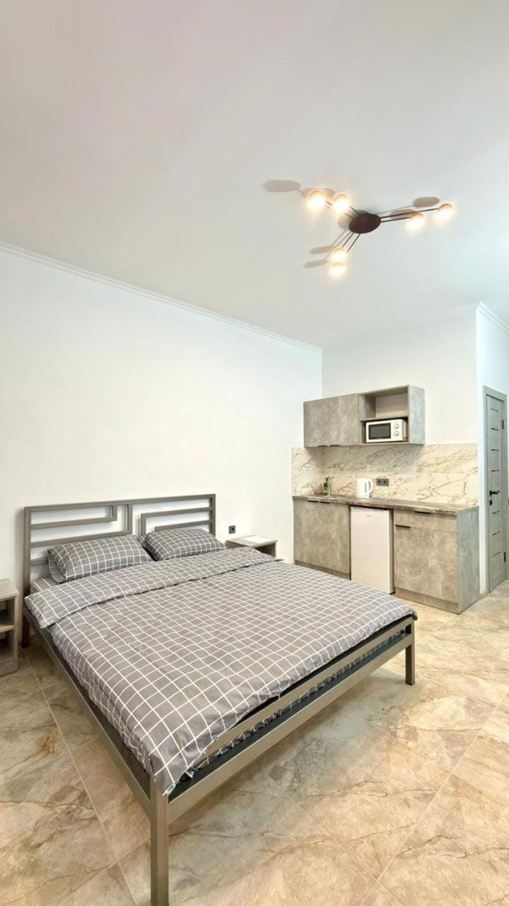 Bed, Kitchen or kitchenette