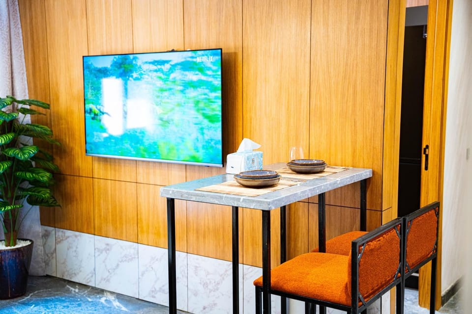 TV and multimedia, Dining area