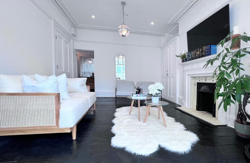 Central spacious town house Apartment in Exeter