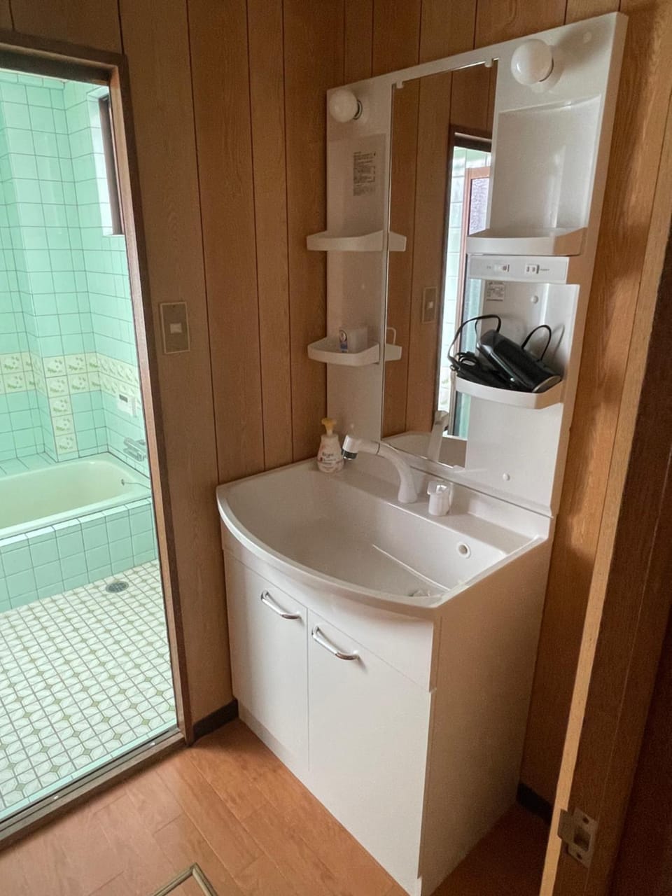 大阪魔力民泊-天下茶屋東201室 Apartment in Osaka