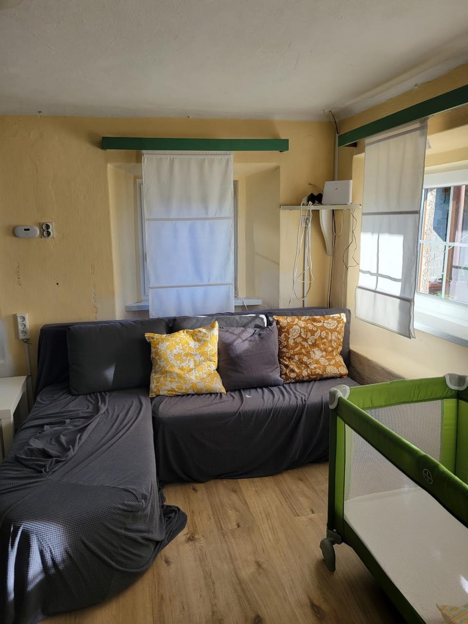 Sunny Hilltop Cottage - 42 km from Ljubljana House in Slovenia