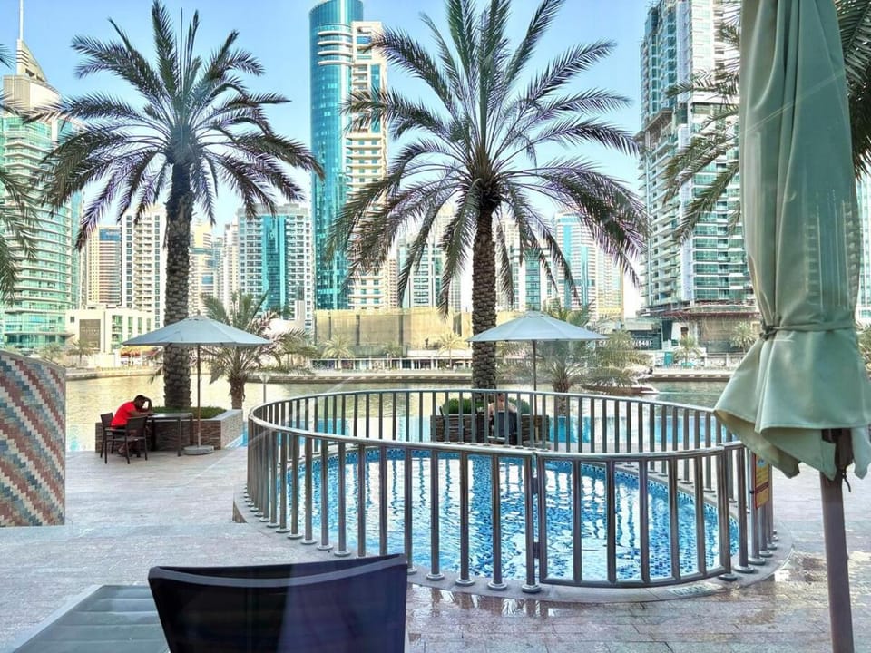 FIRST CLASS 2BR Luxury Marina Escape Apartment in Dubai