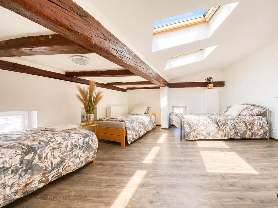 Bed, Living room, Photo of the whole room, Bedroom