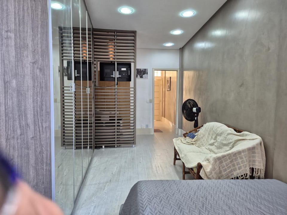 Matheus Seroni Apartment in Santos