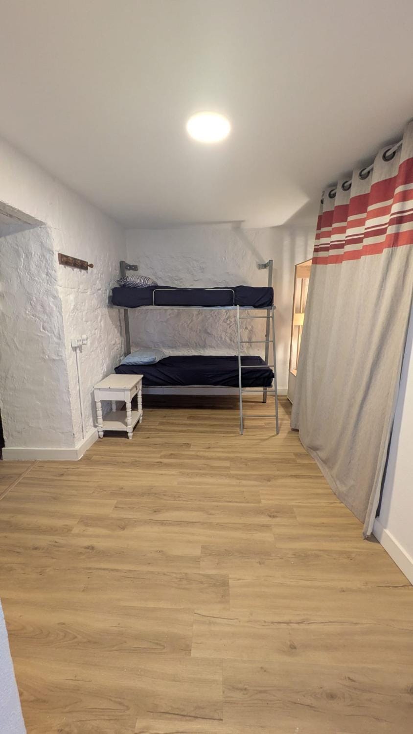 bunk bed