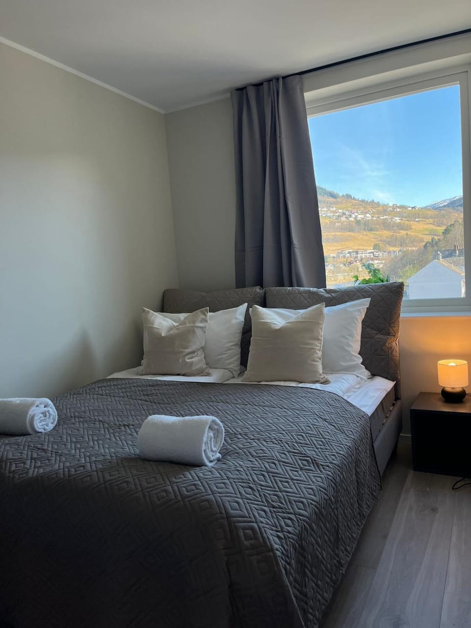 Luxury River View apt - Hotel Vibe - Heart of Voss Apartment in Vestland